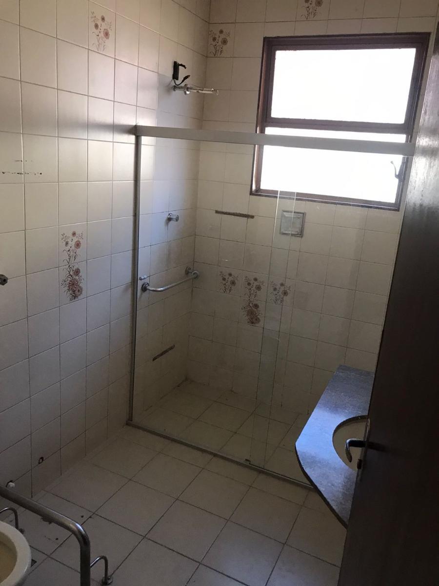 Casa, Santa Branca, 4 Quartos, 4 Vagas, 2 Suítes