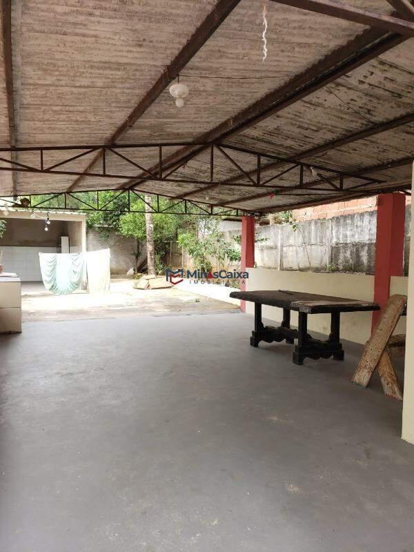 Apartamento, Floresta, 2 Quartos, 1 Vaga