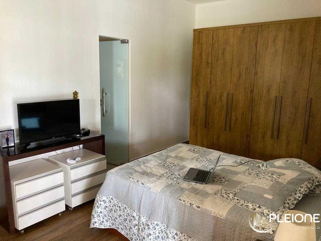 Fazenda, Centro, 5 Quartos, 2 Vagas, 1 Suíte