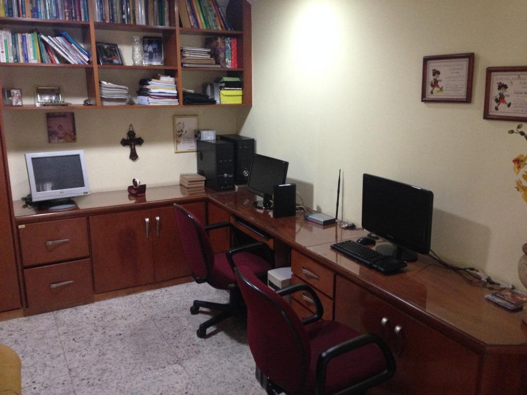 Casa, Castelo, 5 Quartos, 4 Vagas, 3 Suítes