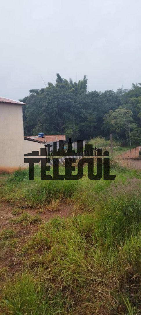 Lote, Centro, 0 Quarto, 0 Vaga