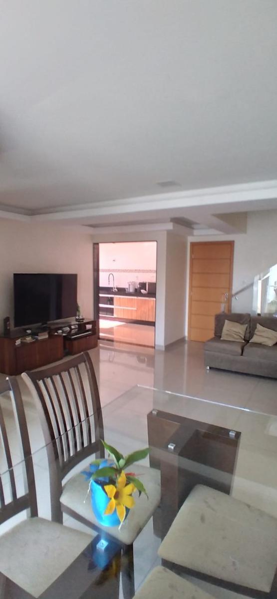 Cobertura, Jardim Riacho das Pedras, 4 Quartos, 3 Vagas, 2 Suítes