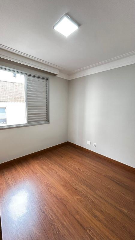 Cobertura, Castelo, 5 Quartos, 2 Vagas, 1 Suíte
