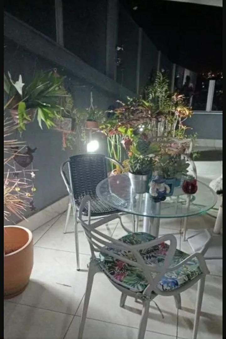 Casa, Estoril, 3 Quartos, 6 Vagas, 3 Suítes