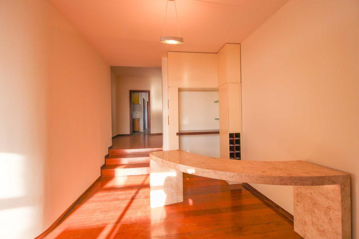 Apartamento, Funcionários, 4 Quartos, 2 Vagas, 1 Suíte