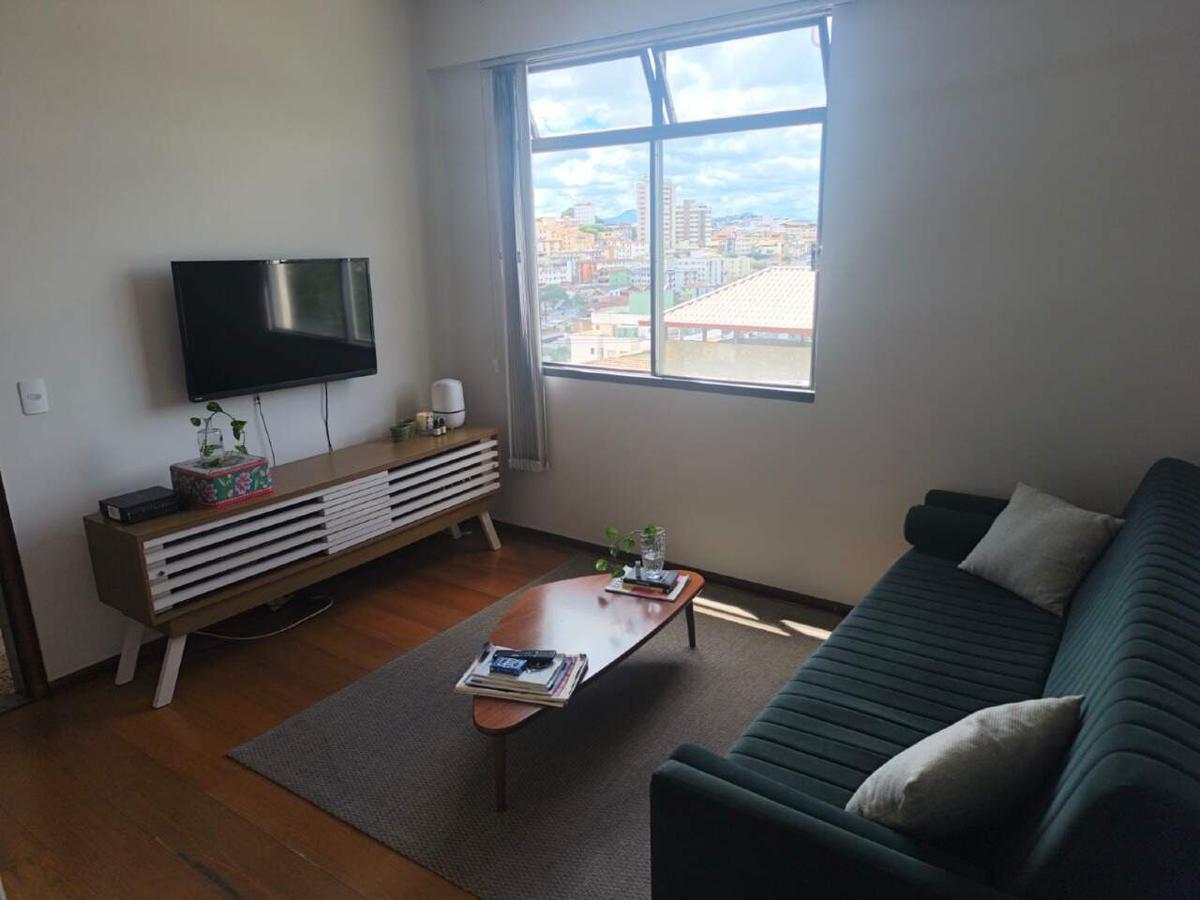 Apartamento, Sagrada Família, 3 Quartos, 3 Vagas, 1 Suíte