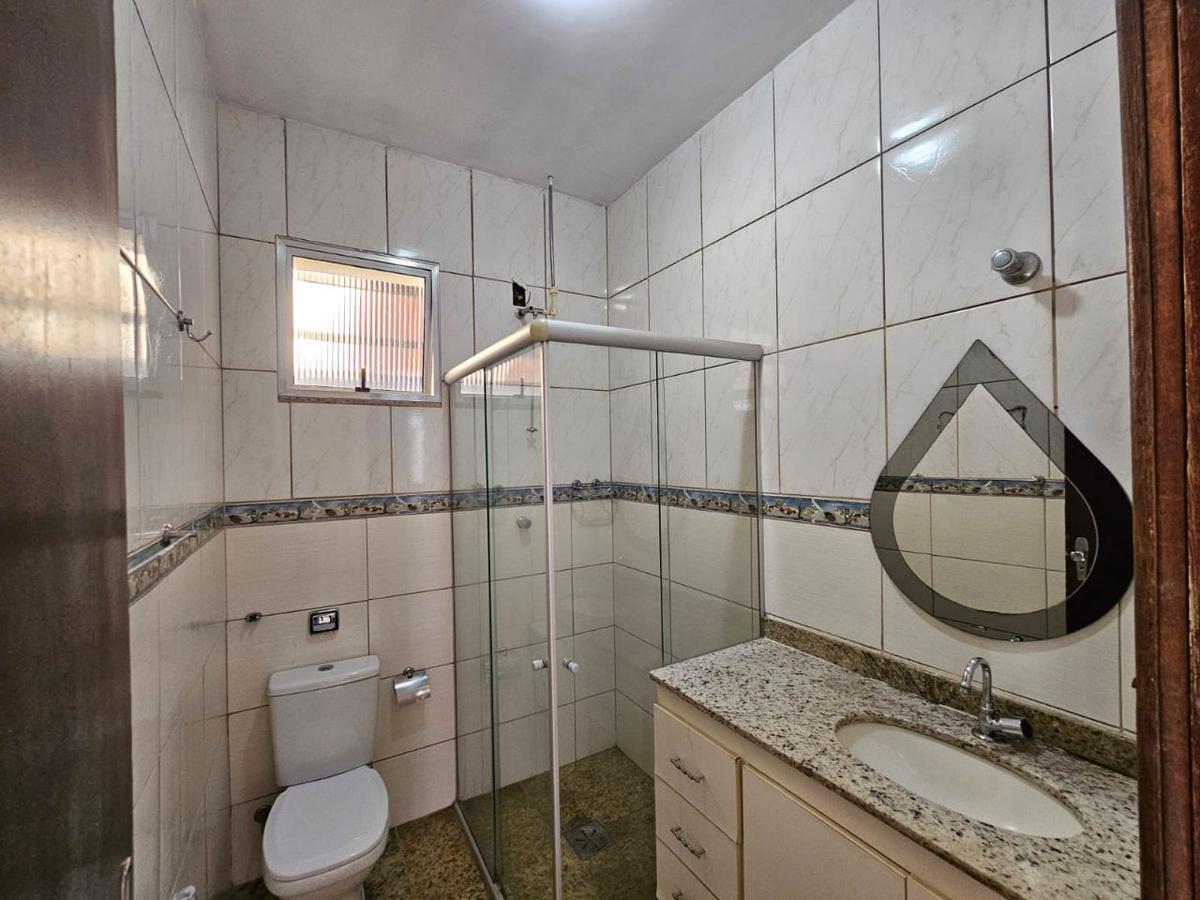 Casa, Santa Cruz, 3 Quartos, 5 Vagas, 1 Suíte