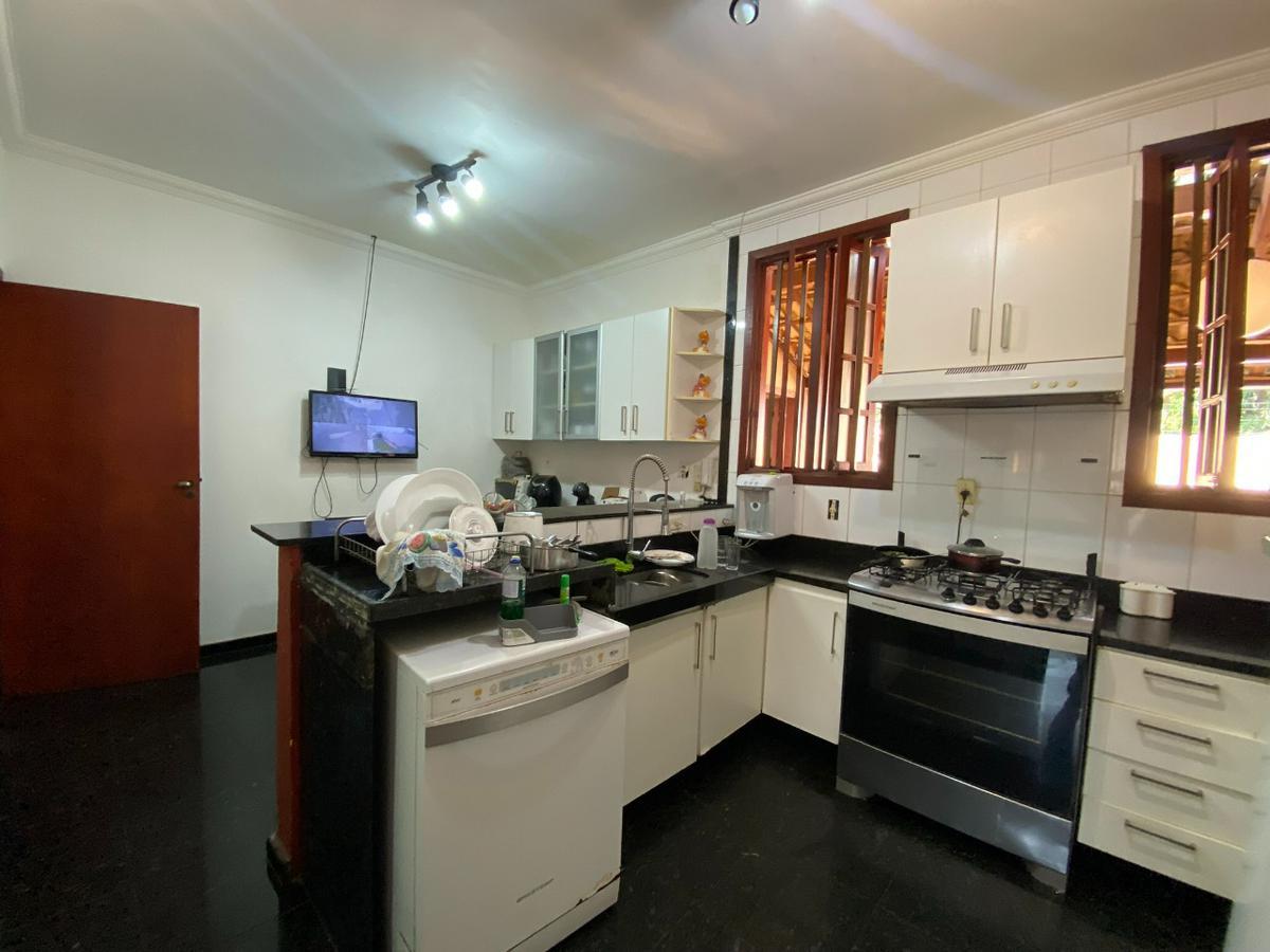 Casa, Braúnas, 3 Quartos, 7 Vagas, 3 Suítes