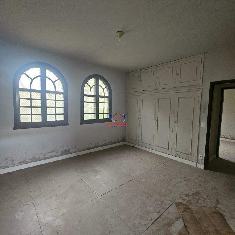 Casa, Ouro Preto, 4 Quartos, 2 Vagas, 1 Suíte