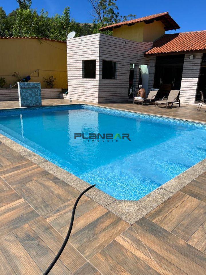 Casa, Solar do Madeira, 3 Quartos, 8 Vagas, 2 Suítes