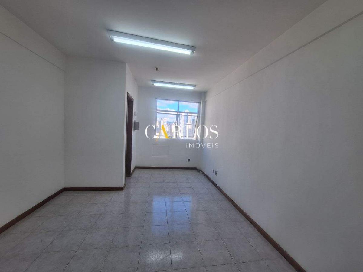 Sala, Centro