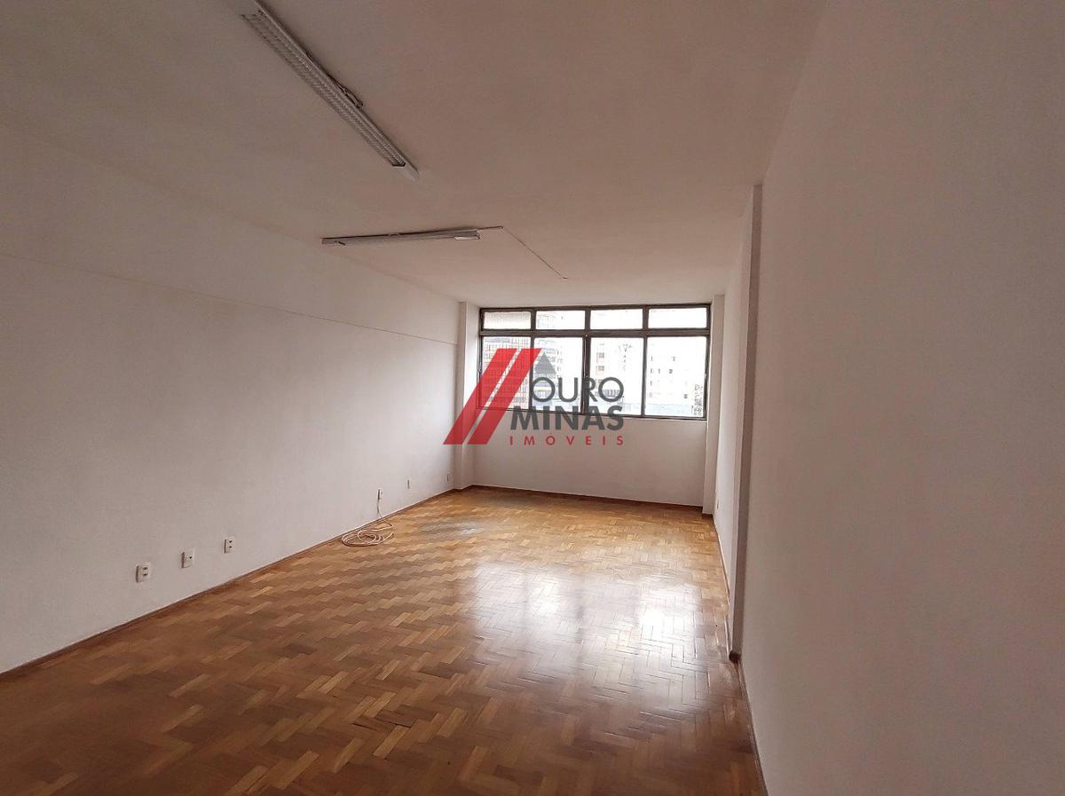 Sala, Centro