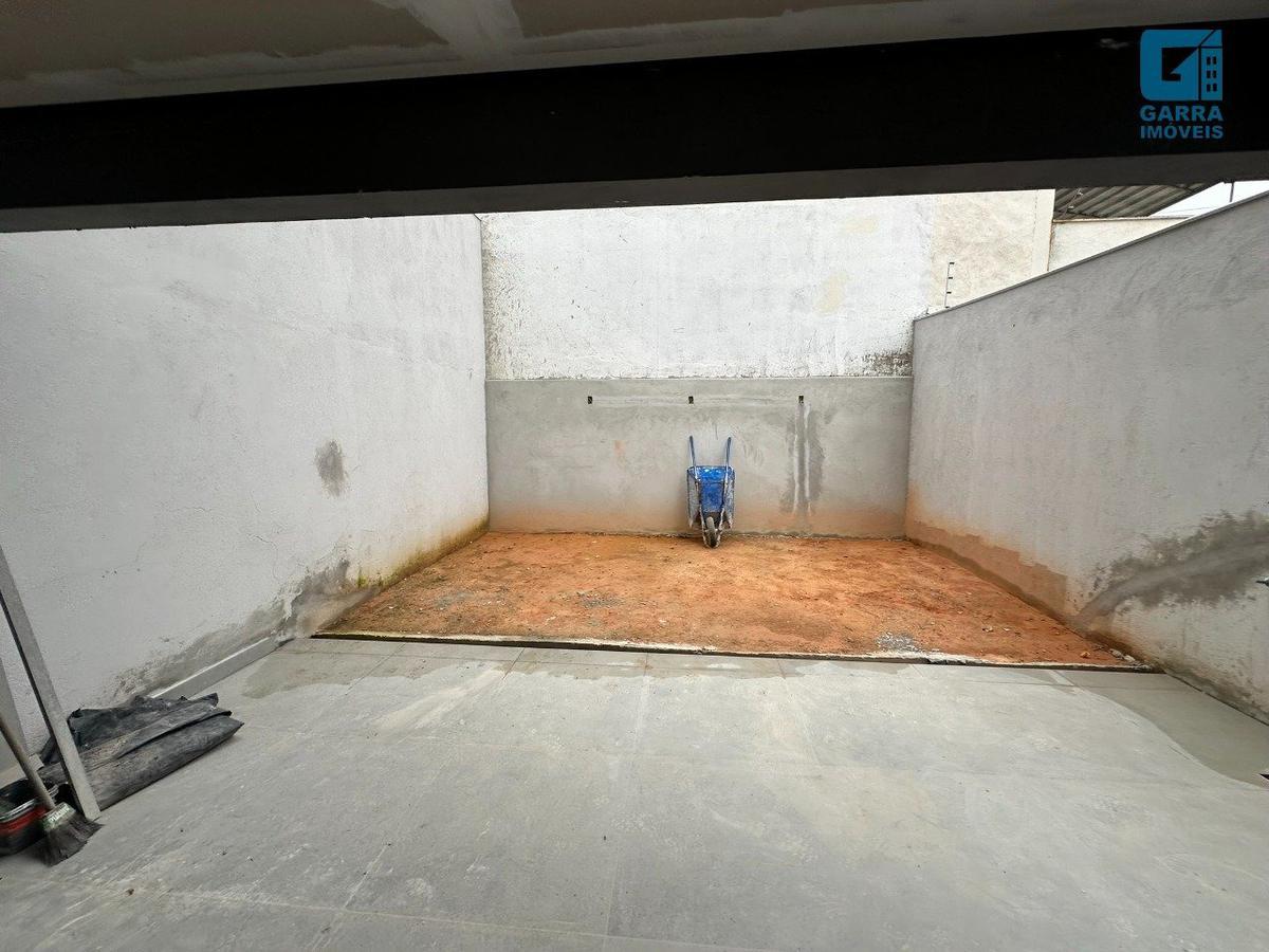 Casa, Fernão Dias, 3 Quartos, 4 Vagas, 1 Suíte