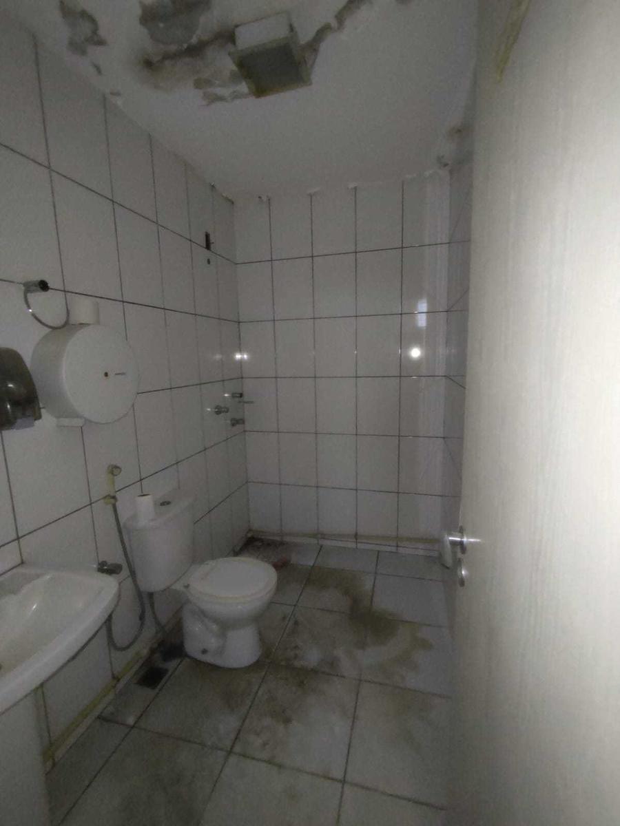 Galpão, Santa Terezinha, 0 Quarto, 10 Vagas