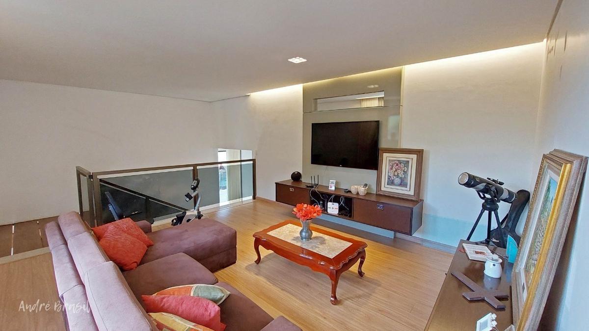 Casa, Comiteco, 4 Quartos, 3 Vagas, 4 Suítes
