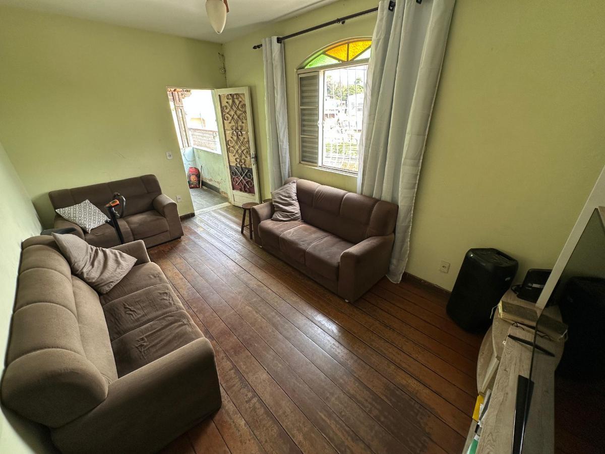 Casa, Santa Rosa, 4 Quartos, 8 Vagas, 2 Suítes