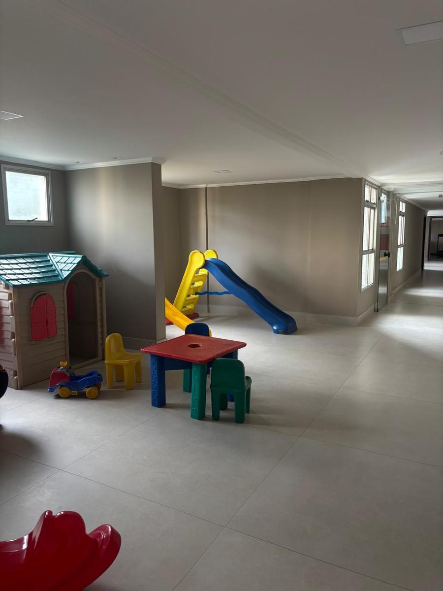 Apartamento, Luxemburgo, 3 Quartos, 1 Vaga, 1 Suíte