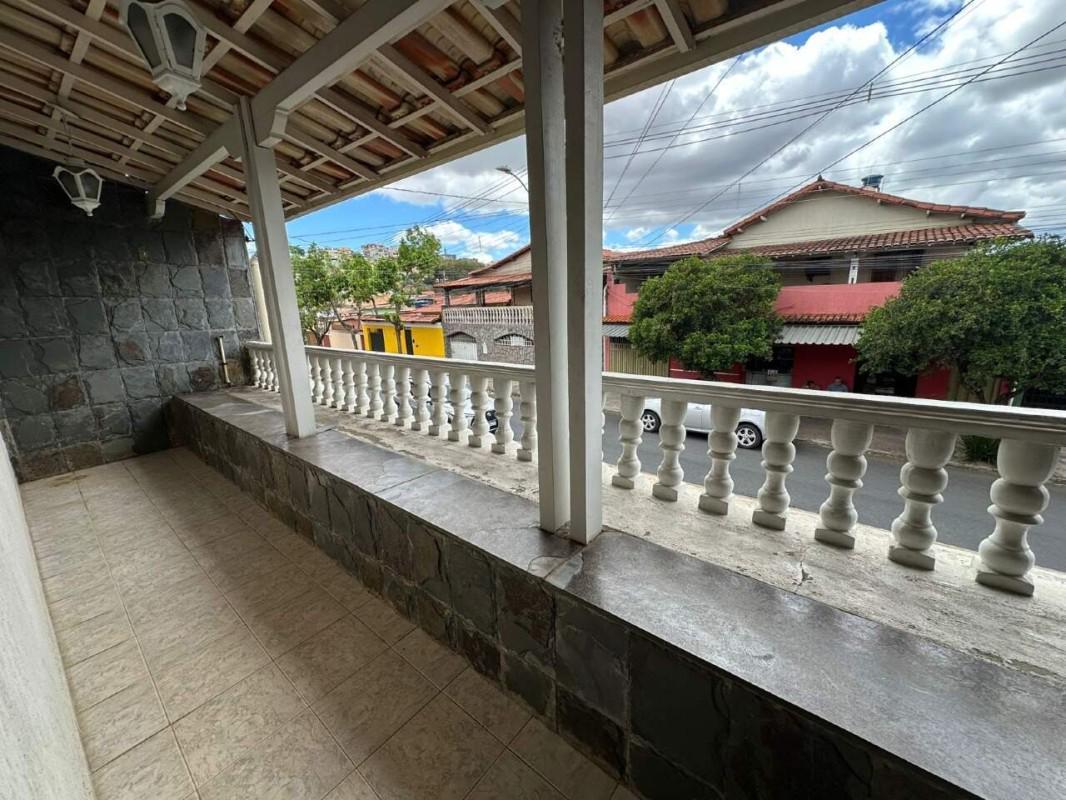 Casa, Teixeira Dias, 3 Quartos, 2 Vagas, 1 Suíte