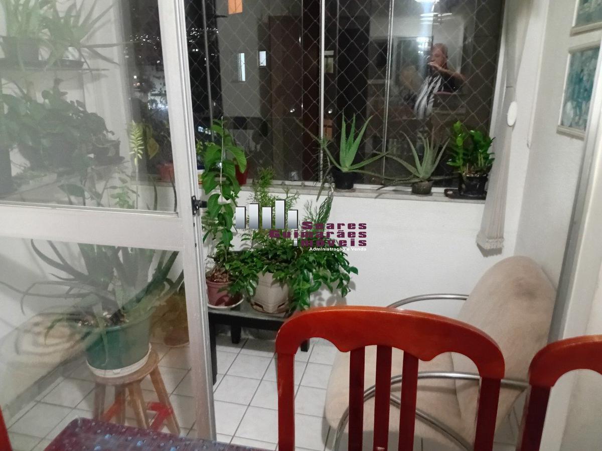 Apartamento, Sagrada Família, 2 Quartos, 1 Vaga, 1 Suíte