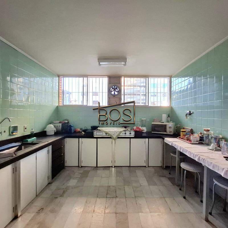 Casa, Cidade Jardim, 6 Quartos, 10 Vagas, 1 Suíte