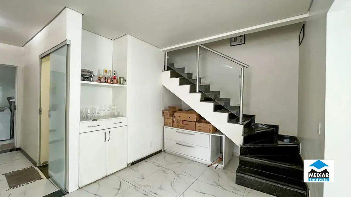 Casa, Santa Branca, 3 Quartos, 1 Vaga, 2 Suítes