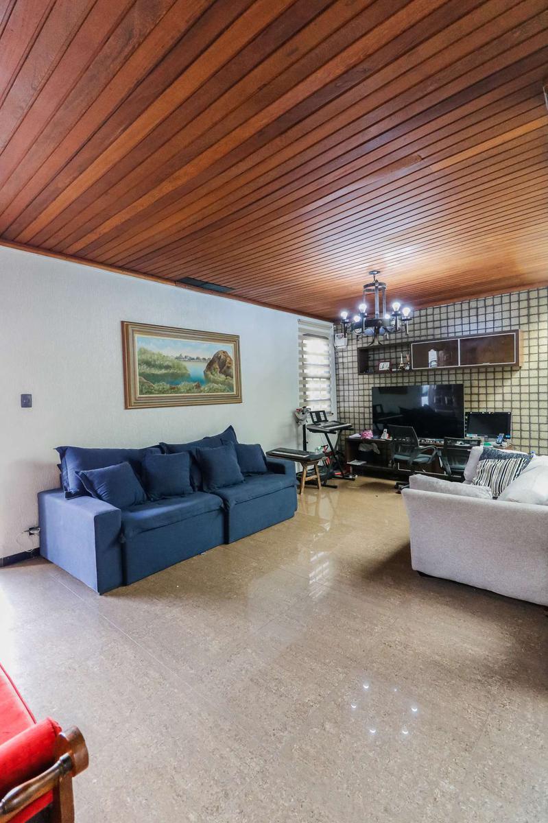 Casa, Sagrada Família, 4 Quartos, 5 Vagas, 1 Suíte