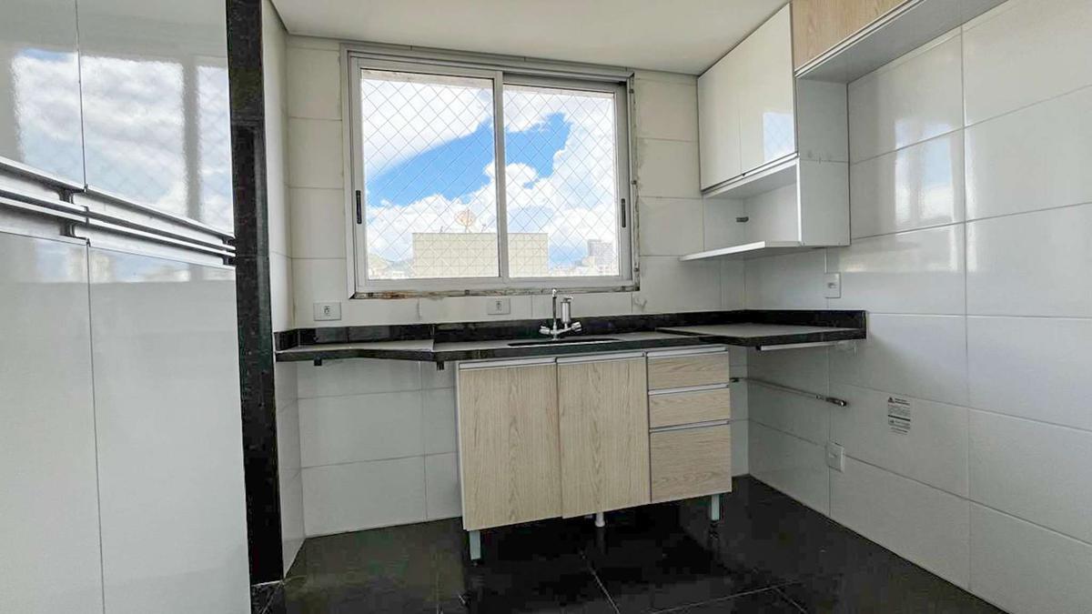 Cobertura, Serra, 2 Quartos, 3 Vagas, 1 Suíte
