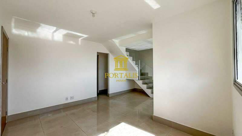 Cobertura, Serra, 2 Quartos, 3 Vagas, 1 Suíte