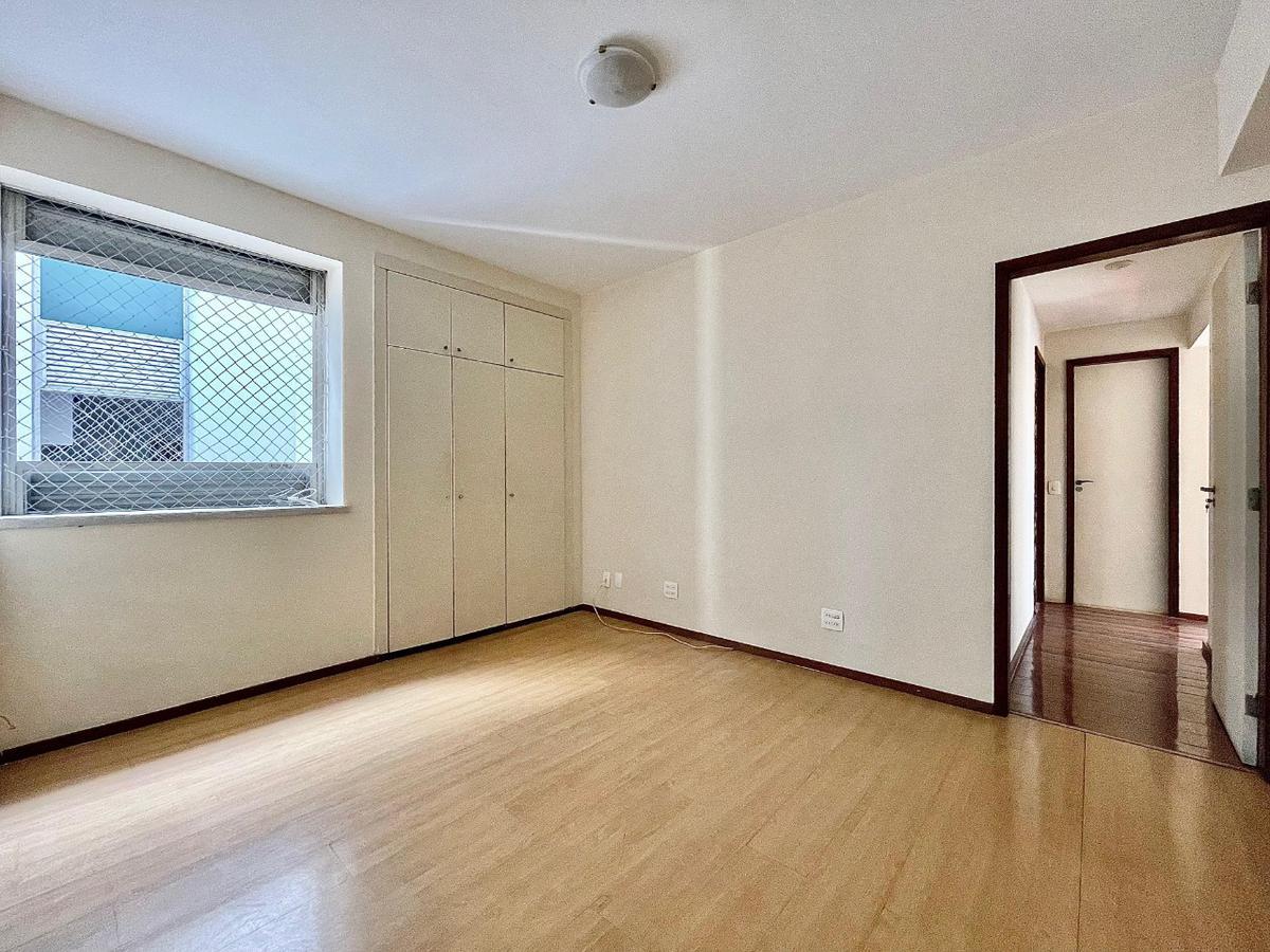 Apartamento, São José, 4 Quartos, 2 Vagas, 1 Suíte