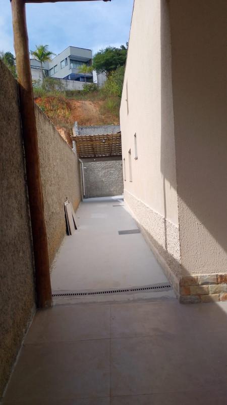 Casa, Tropical, 3 Quartos, 5 Vagas, 1 Suíte