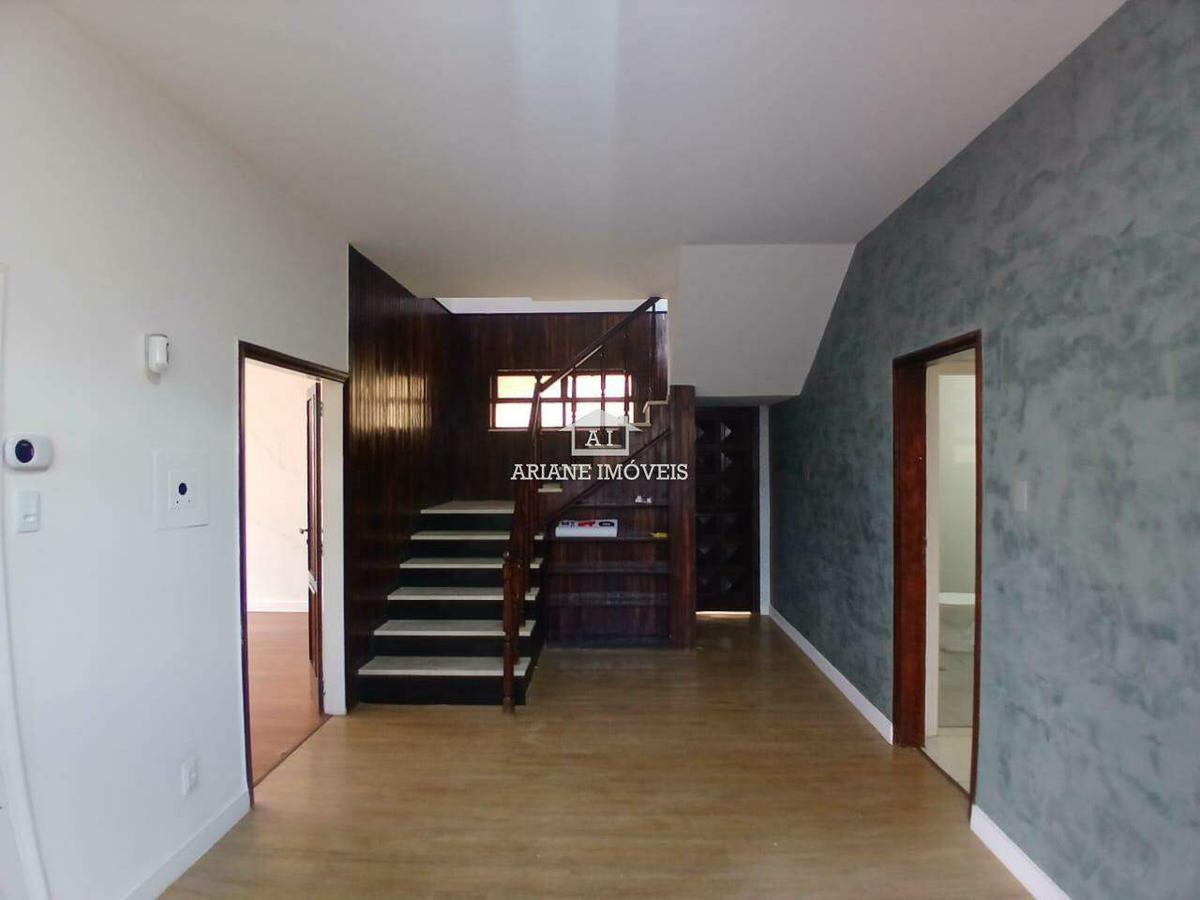 Casa, Serra, 3 Quartos, 2 Vagas, 1 Suíte