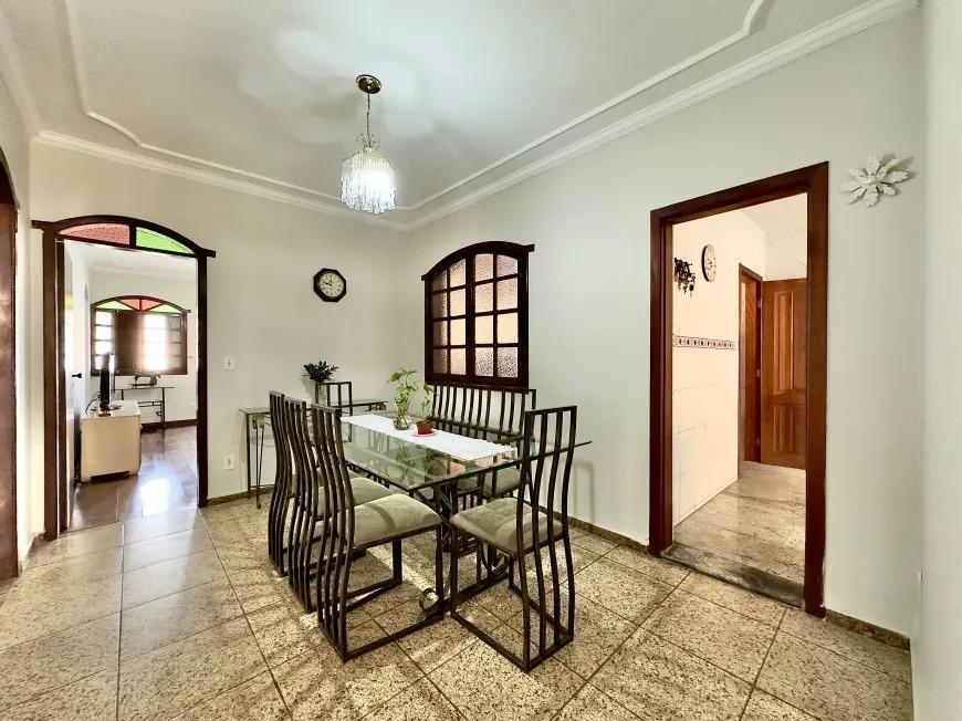Casa, Santa Mônica, 4 Quartos, 3 Vagas, 1 Suíte