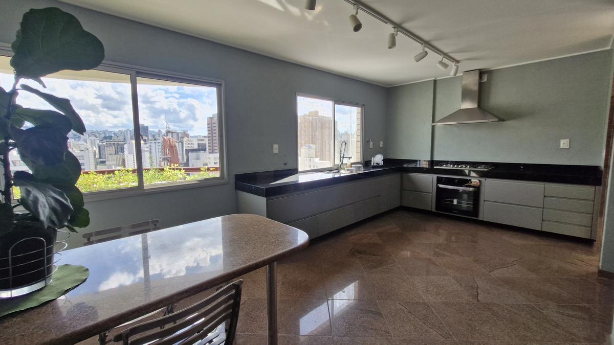 Cobertura, Savassi, 4 Quartos, 5 Vagas