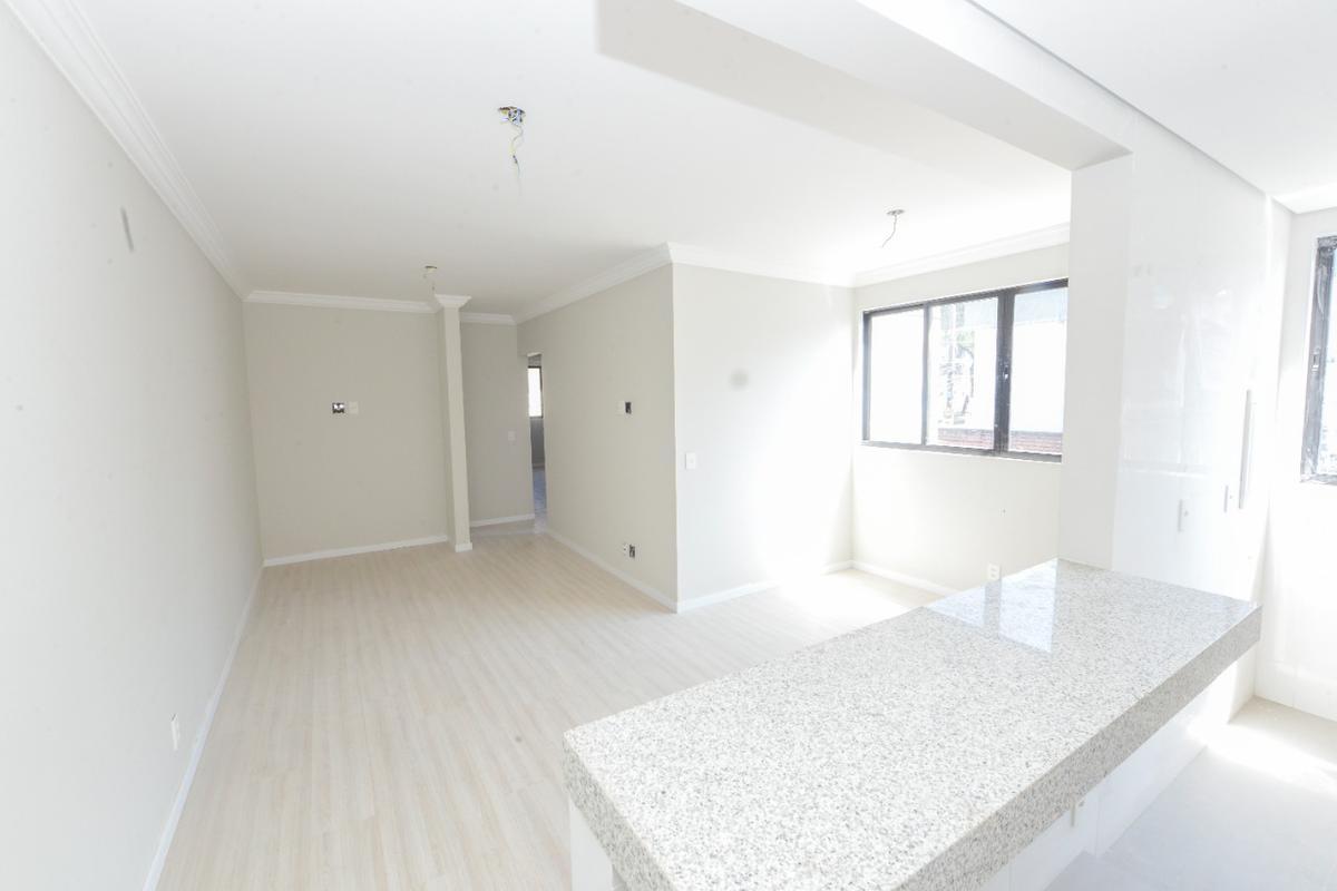 Apartamento, Sagrada Família, 3 Quartos, 2 Vagas, 1 Suíte