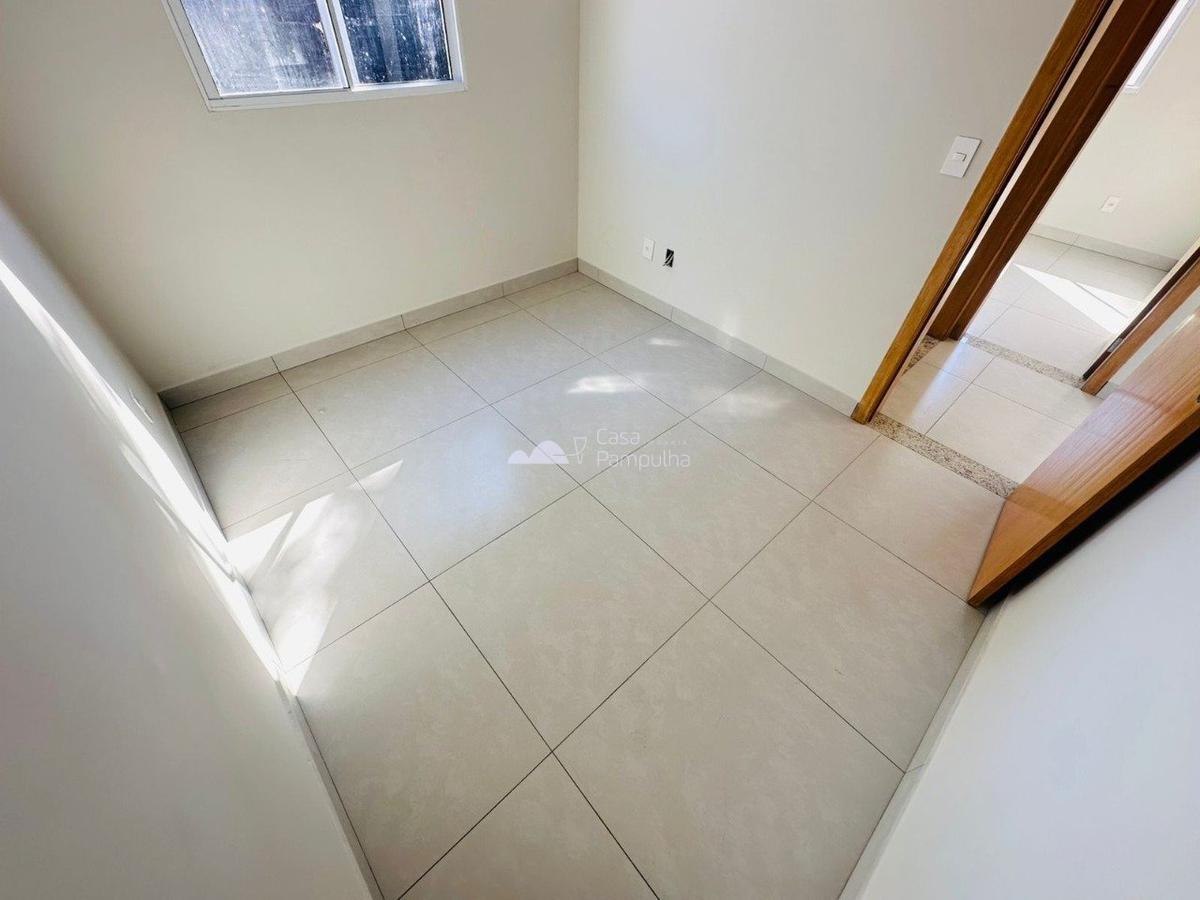 Apartamento, Santa Mônica, 2 Quartos, 1 Vaga