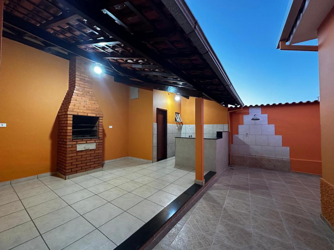 Casa, Centro, 3 Quartos, 2 Vagas, 1 Suíte