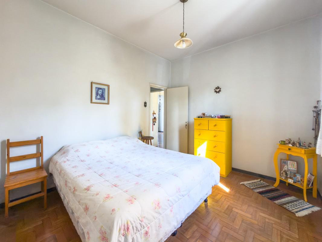 Apartamento, Floresta, 2 Quartos, 0 Vaga