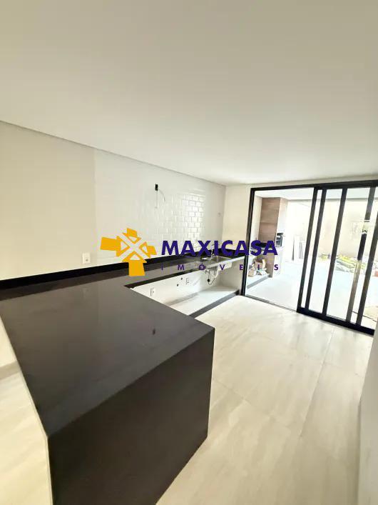 Casa, Jaraguá, 4 Quartos, 4 Vagas, 1 Suíte