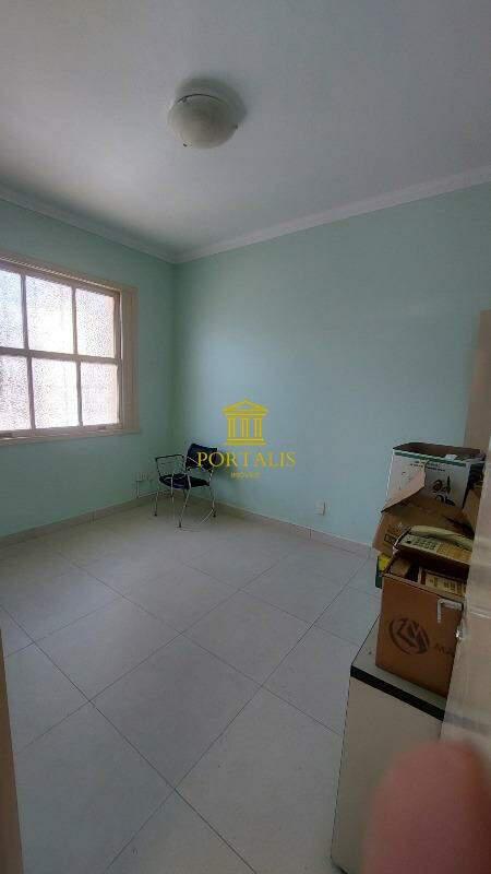 Casa, Floresta, 3 Quartos, 0 Vaga, 2 Suítes