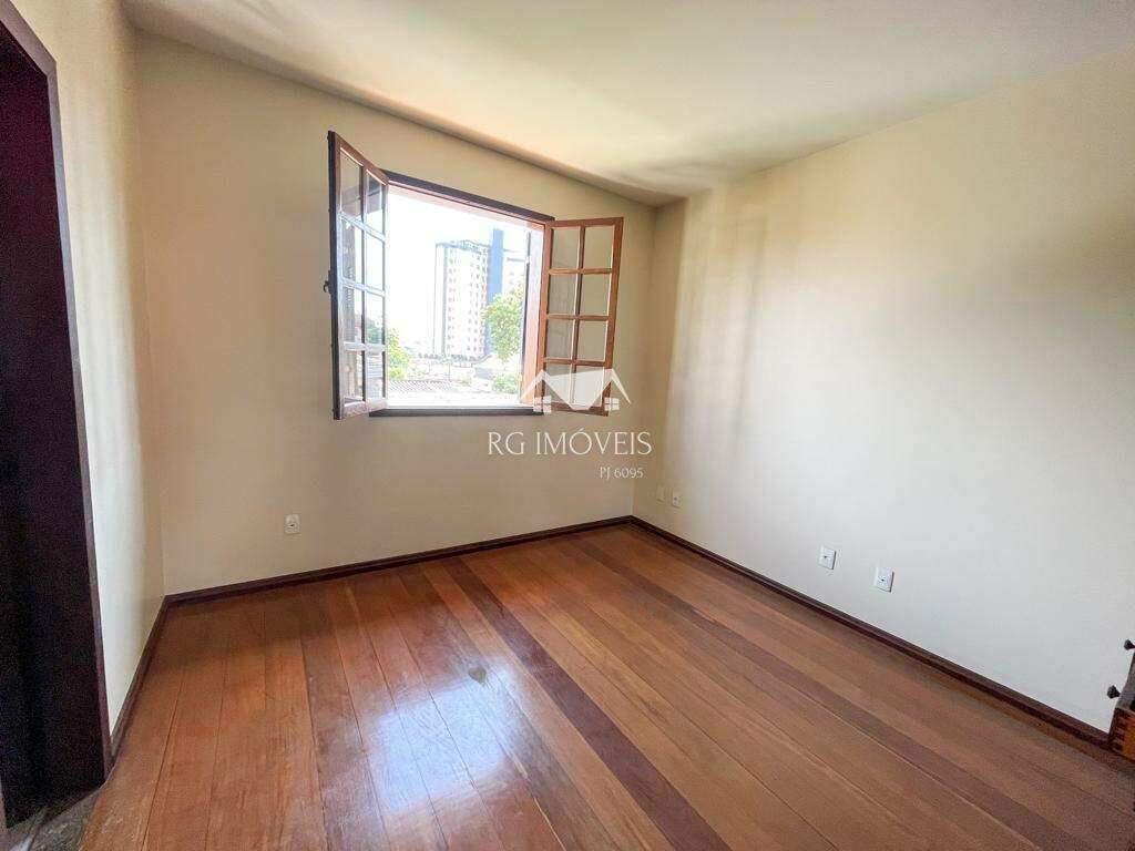 Casa, Barreiro, 4 Quartos, 4 Vagas, 2 Suítes