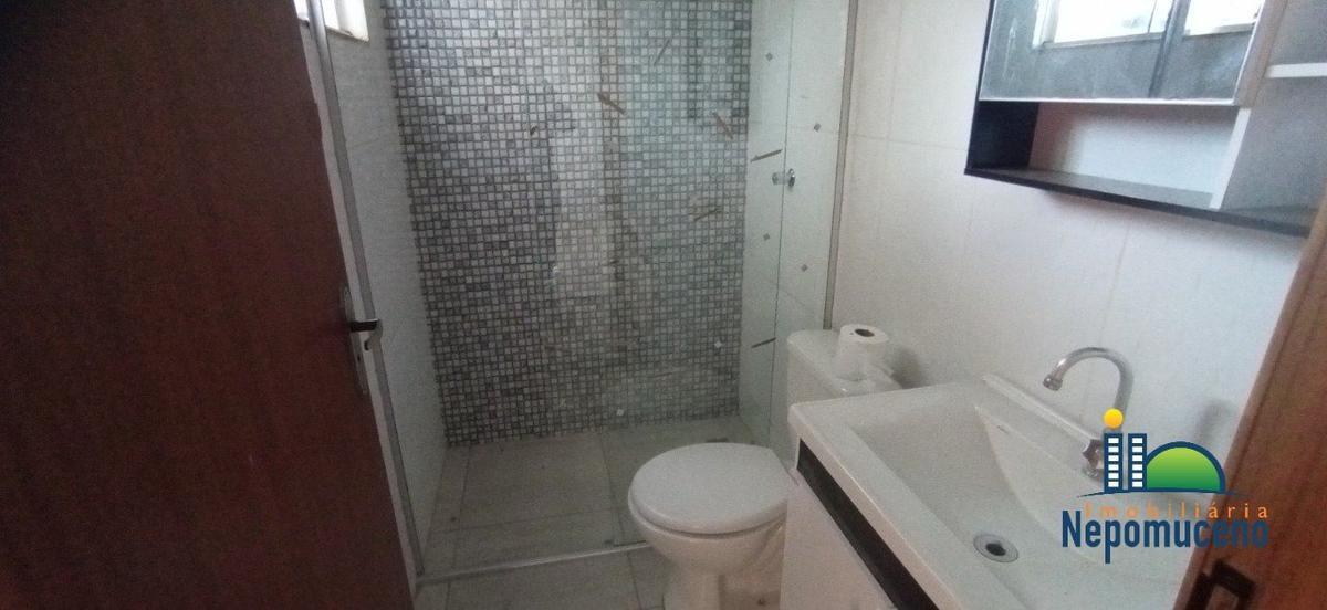 Apartamento, Centro, 2 Quartos, 0 Vaga