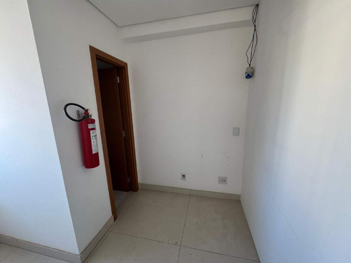 Sala, Estoril, 0 Quarto, 0 Vaga