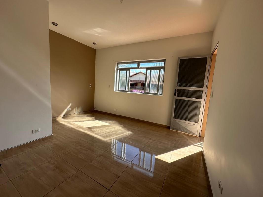 Casa, Centro, 3 Quartos, 1 Vaga, 1 Suíte