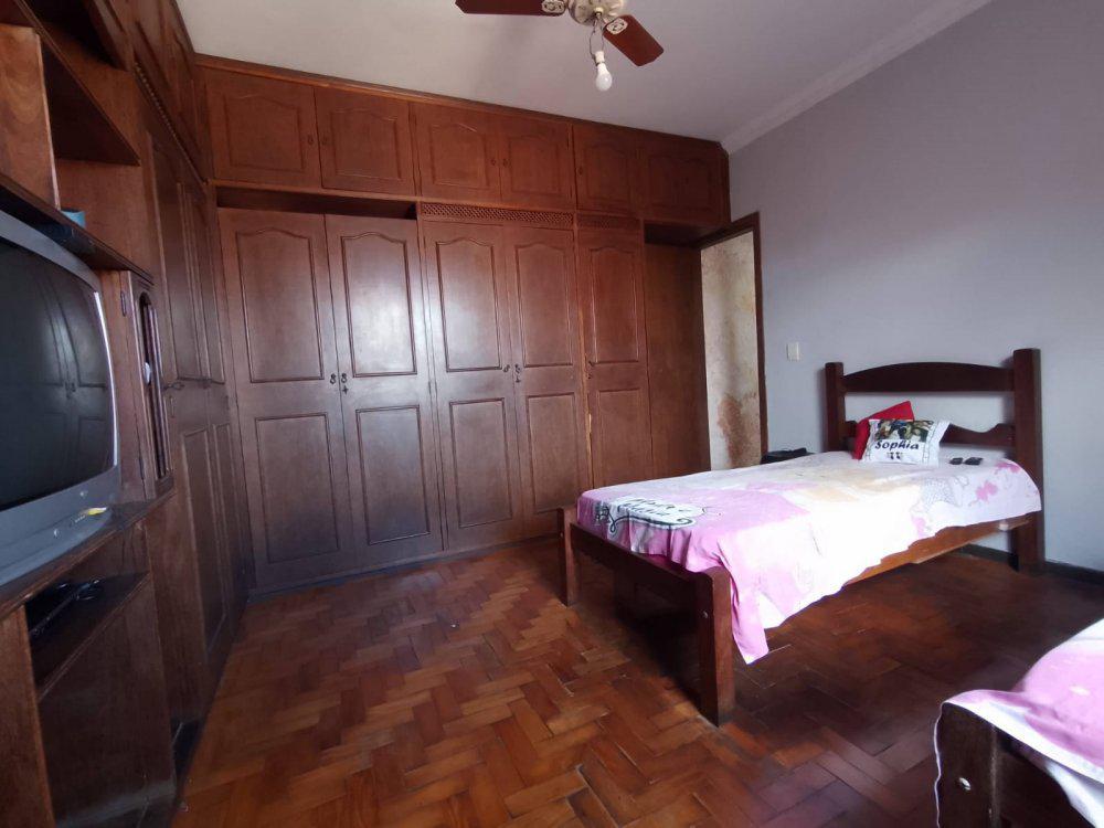 Casa, Milionários, 3 Quartos, 2 Vagas