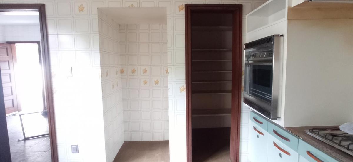 Casa, Santa Helena, 6 Quartos, 4 Vagas, 2 Suítes