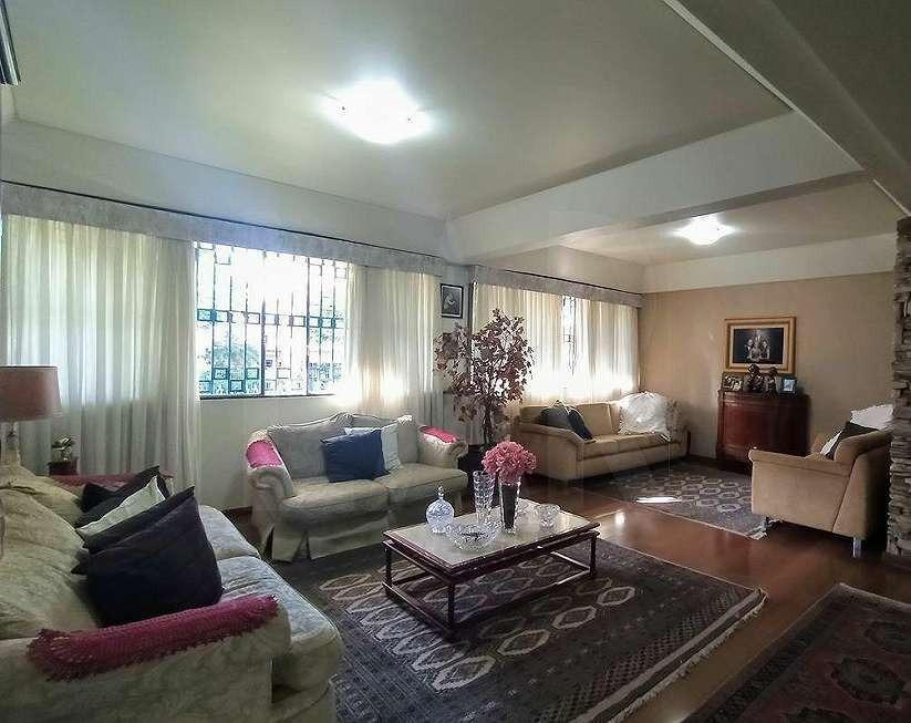 Casa, Santa Lúcia, 4 Quartos, 6 Vagas, 2 Suítes