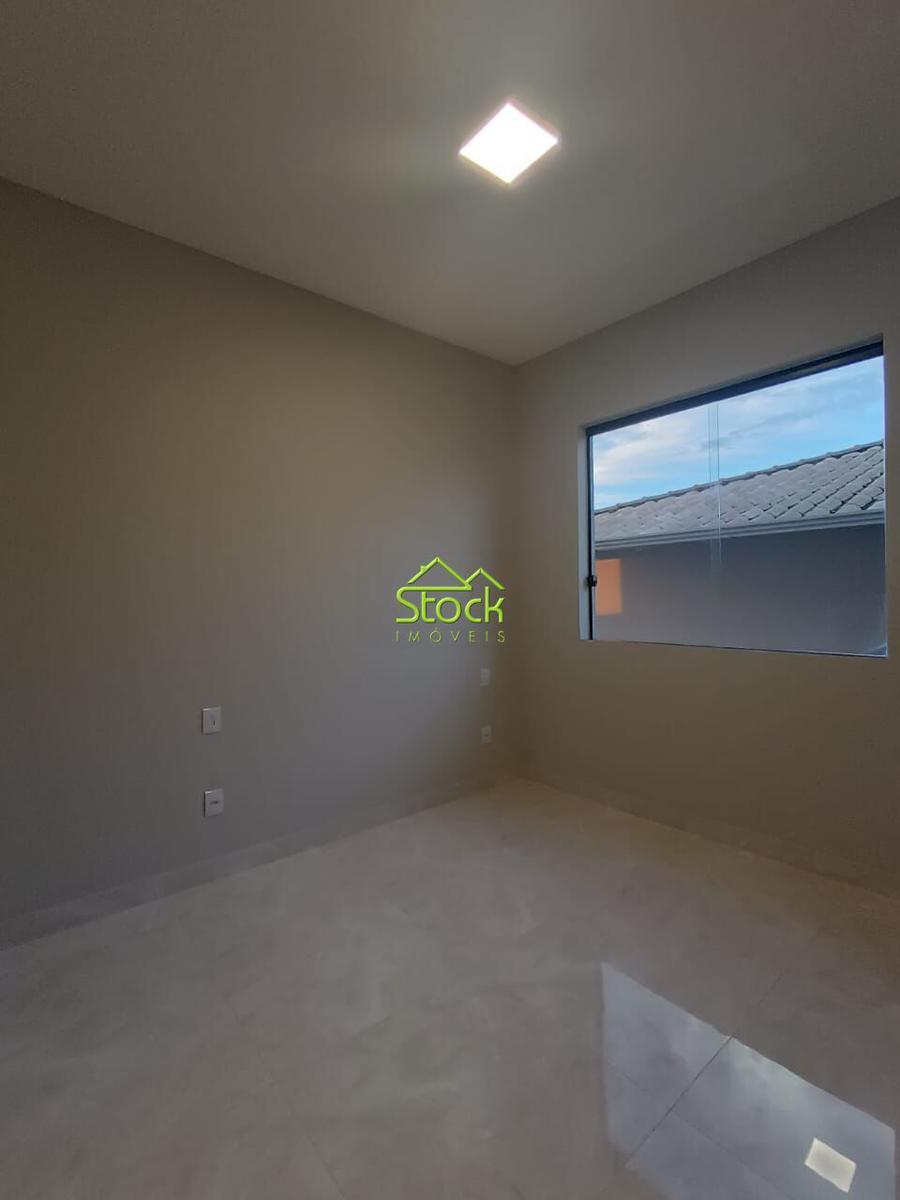 Casa, Jardim Imperial, 3 Quartos, 2 Vagas, 1 Suíte