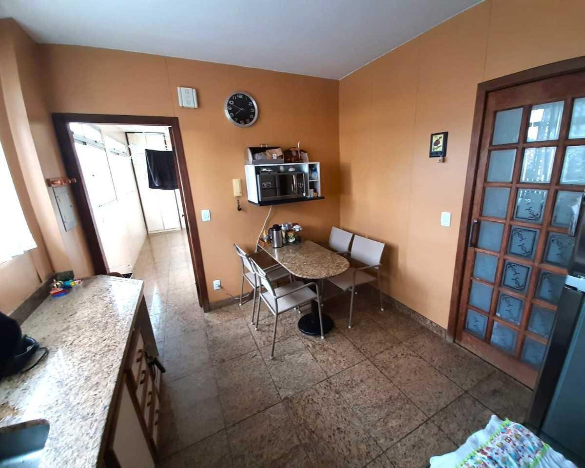 Cobertura, Luxemburgo, 4 Quartos, 5 Vagas, 1 Suíte