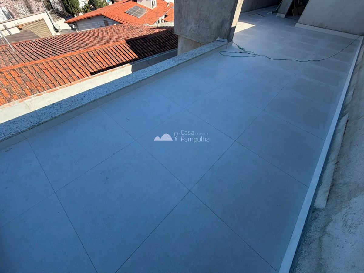 Casa, Planalto, 4 Quartos, 3 Vagas, 4 Suítes
