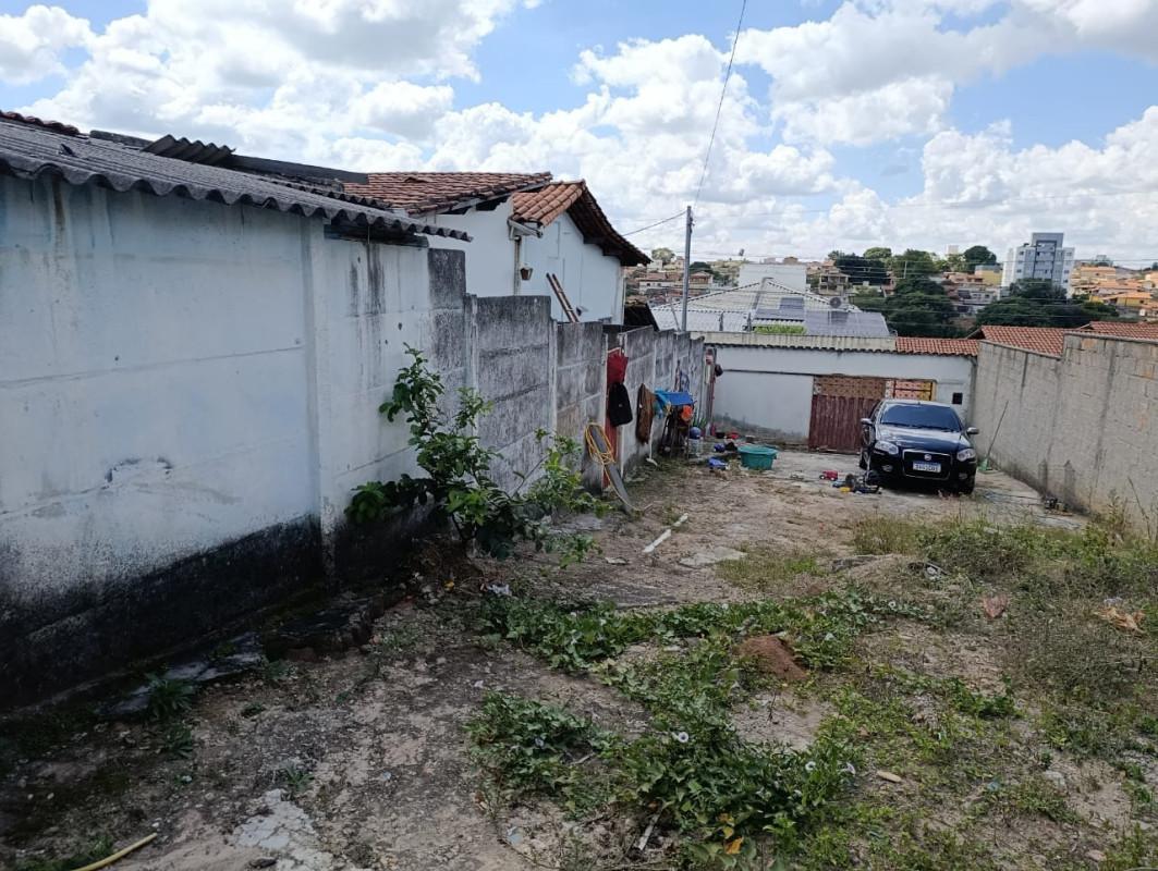 Lote, Bom Retiro, 0 Quarto, 0 Vaga